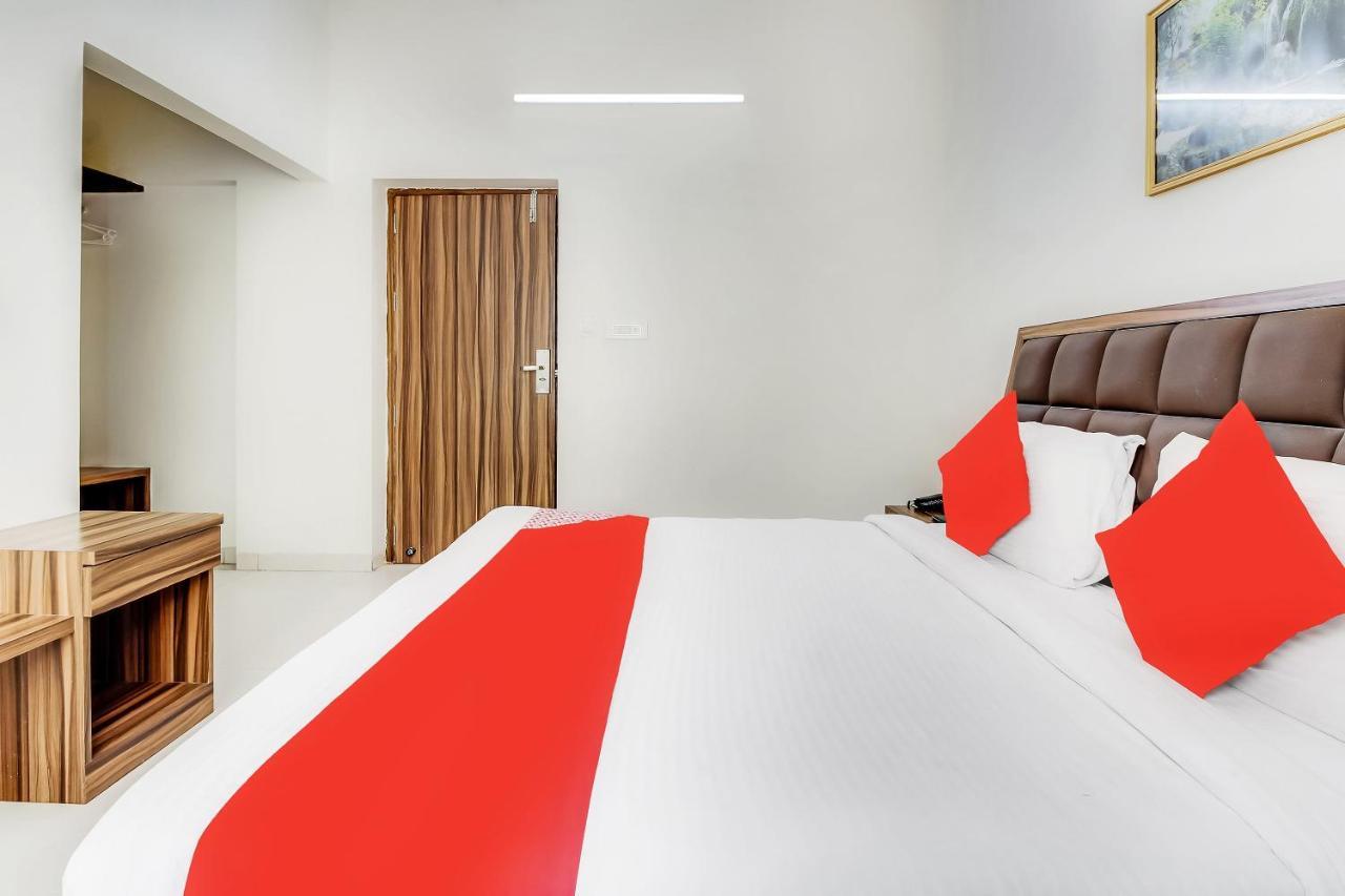 Oyo 10213 Hotel Panache Mathura Luaran gambar