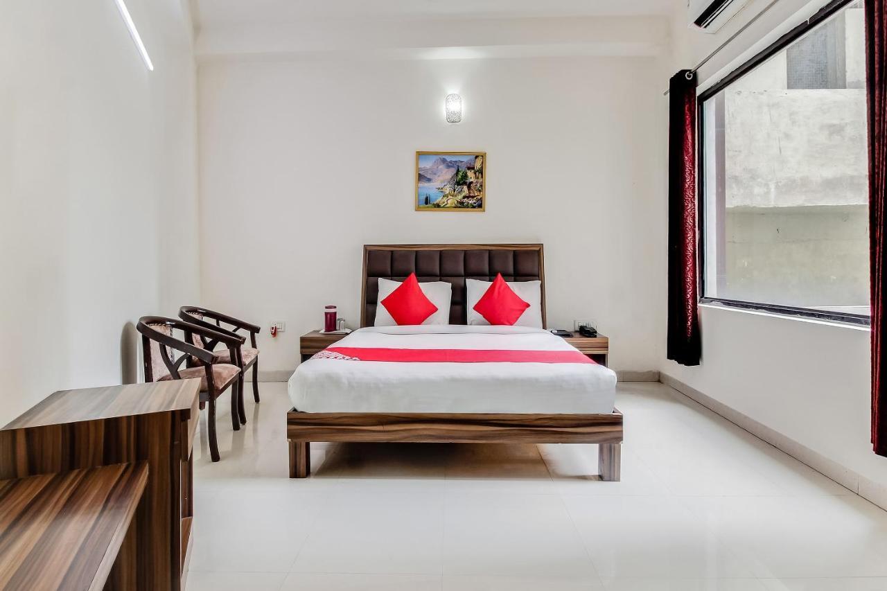 Oyo 10213 Hotel Panache Mathura Luaran gambar