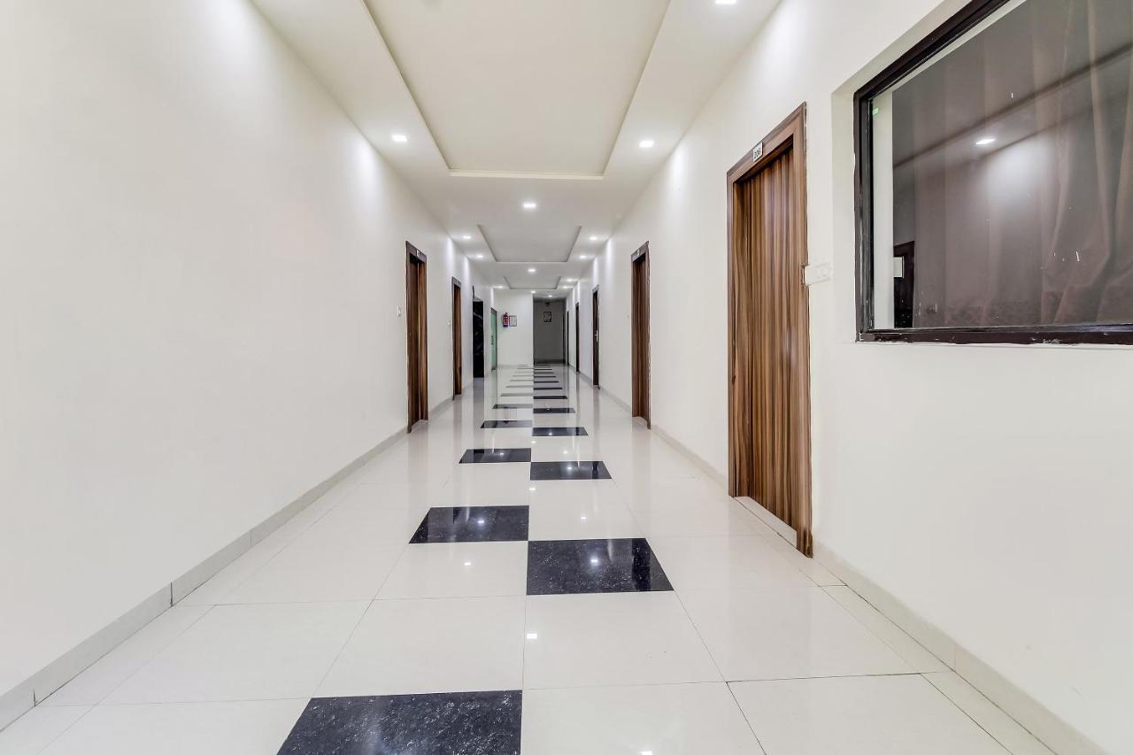 Oyo 10213 Hotel Panache Mathura Luaran gambar