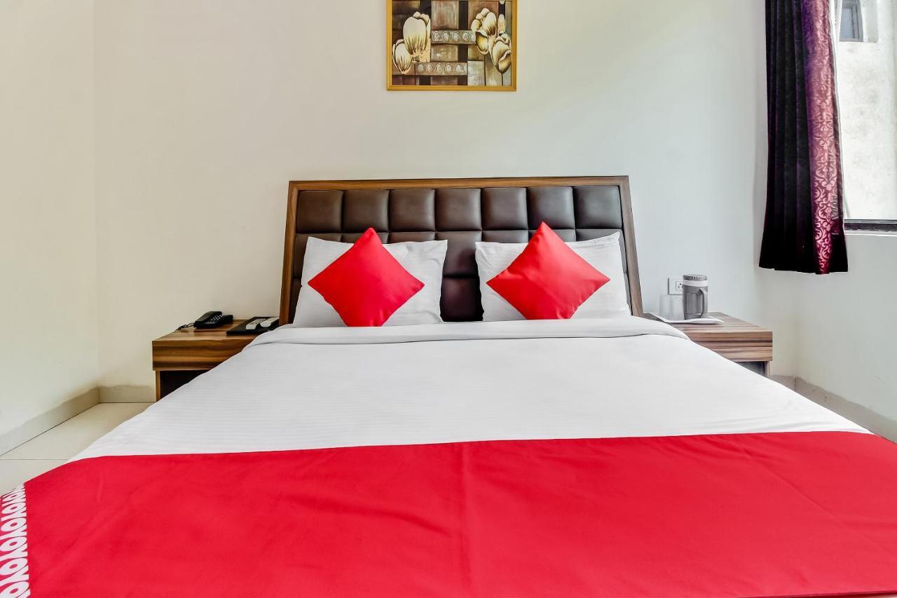 Oyo 10213 Hotel Panache Mathura Luaran gambar