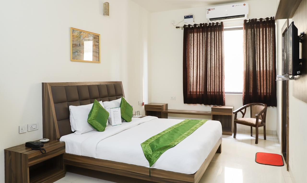 Oyo 10213 Hotel Panache Mathura Luaran gambar