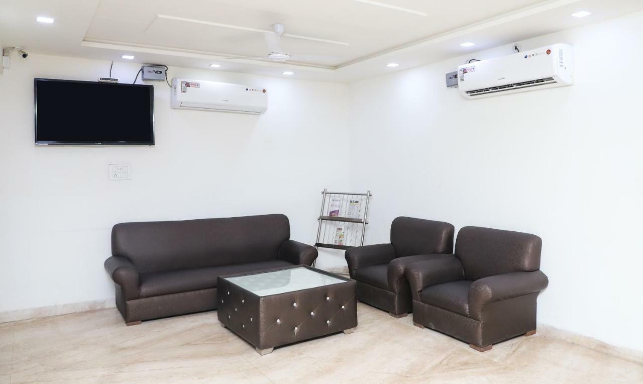Oyo 10213 Hotel Panache Mathura Luaran gambar