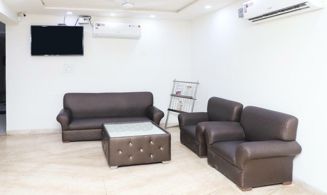 Oyo 10213 Hotel Panache Mathura Luaran gambar
