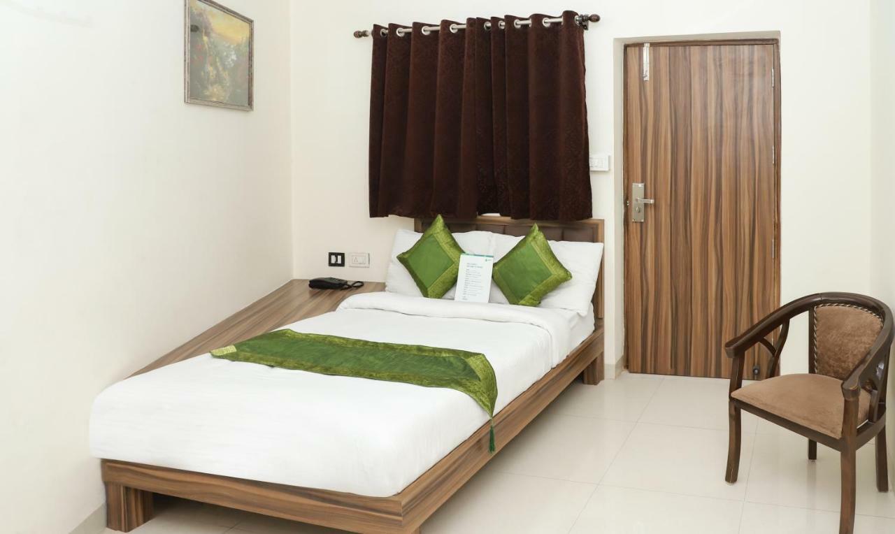Oyo 10213 Hotel Panache Mathura Luaran gambar