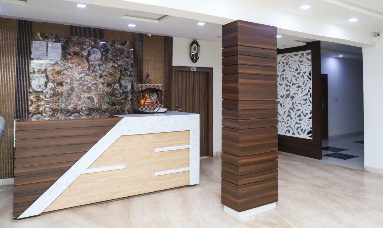 Oyo 10213 Hotel Panache Mathura Luaran gambar